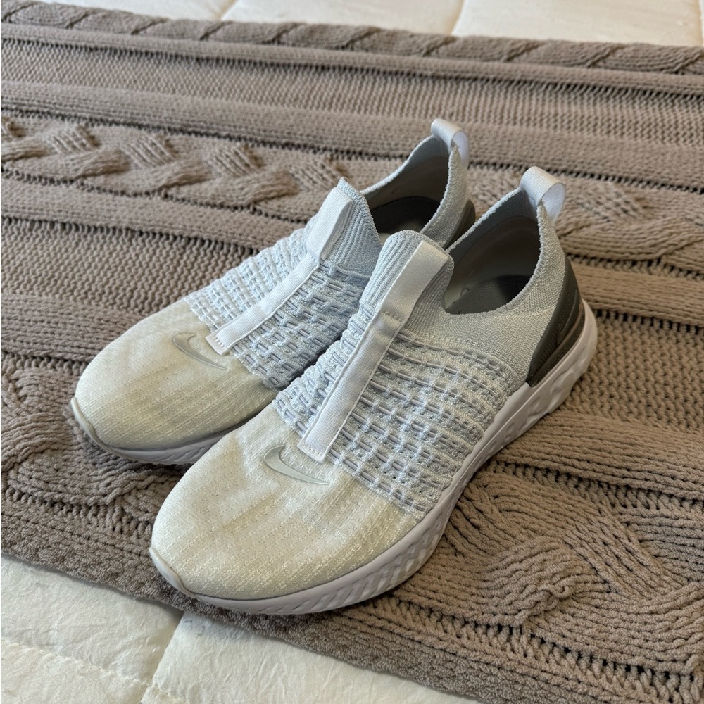Nike React Phantom Flyknit 2